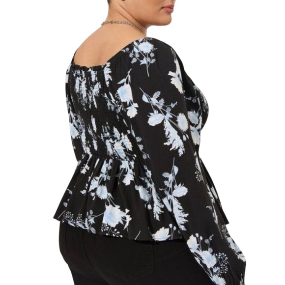 🌹 Torrid Floral Off Shoulder Smocked Challis Stretch Blouse Size 4XL - Picture 2 of 4